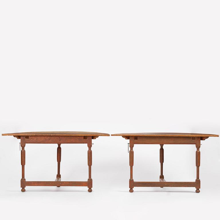 A Swedish D-end baroque dining table, early 18th century.