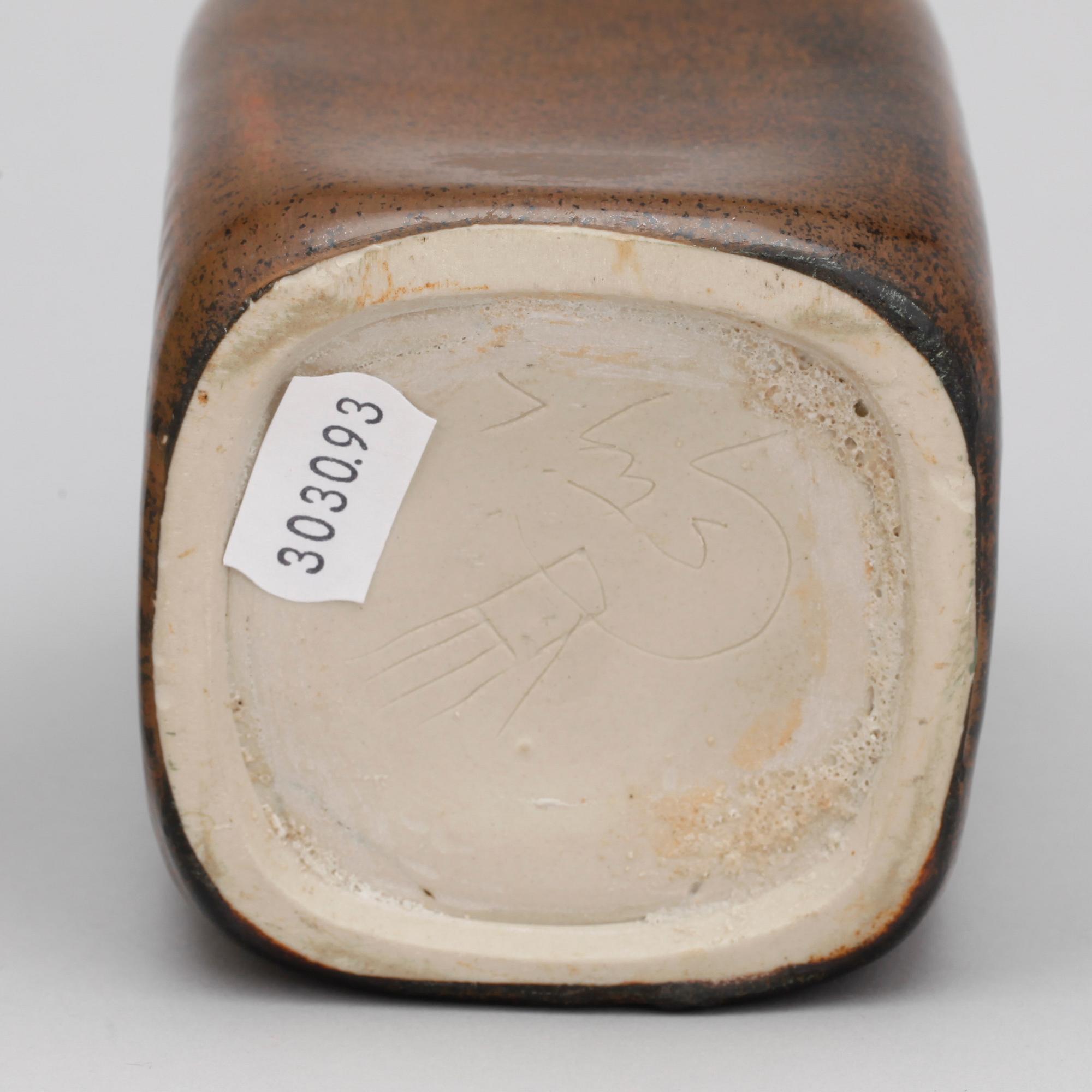 VASER, 2 st, stengods, Stig Lindberg samt Gunnar Nylund, Gustavsberg, 1900-talets andra hälft.