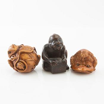 Netsuke 9 st Japan 1900-tal.