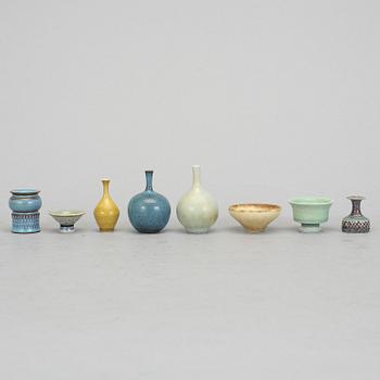 MINIATYRER, 8st, stengods, bla Stig Lindberg och Sven Wejsfelt.