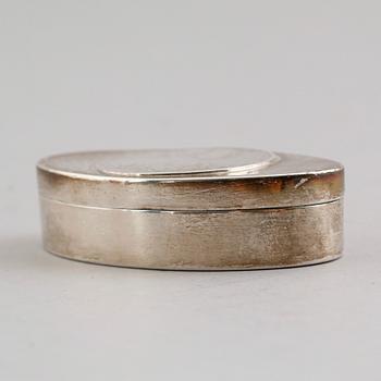 DOSA, silver, Stockholm 1816. Vikt ca 83 gram.