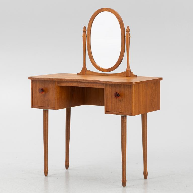A mid 20th century dressing table.