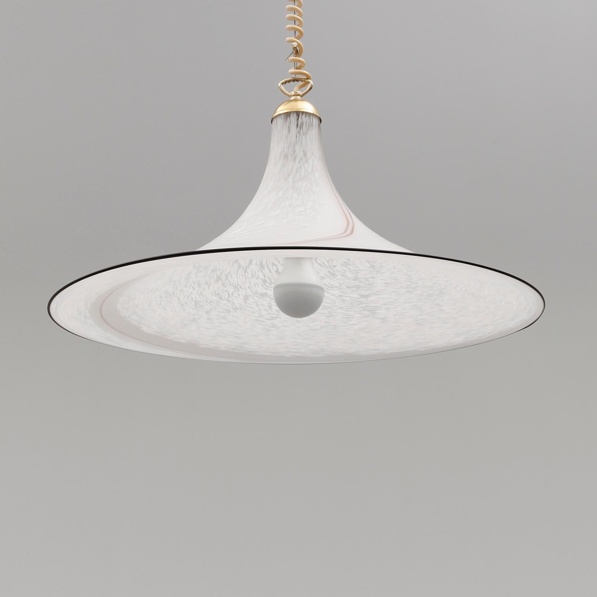 TAKLAMPA, Murano, 1900-talets andra hälft. Höjd ca 35 cm.