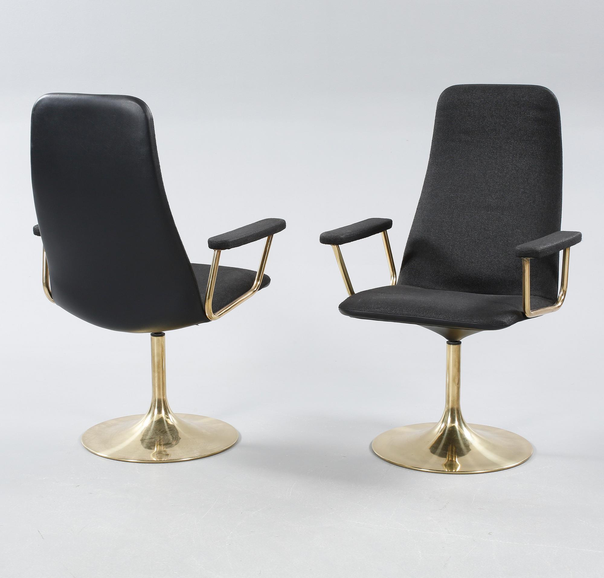 Four armchairs, model Viggen, deigned by Börje Johanson for Johanson Design, late 20th / early 21st century.