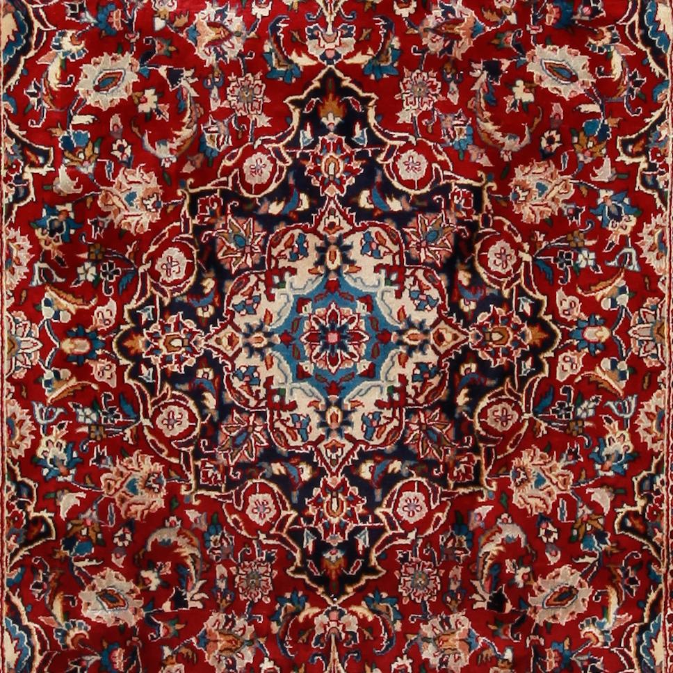 MATTA, Meshed, ca 305 x 210 cm.