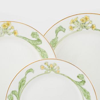 Gunnar Wennerberg, a 75-piece 'Gullviva' porcelain dinner service, Gustavsberg, Sweden.