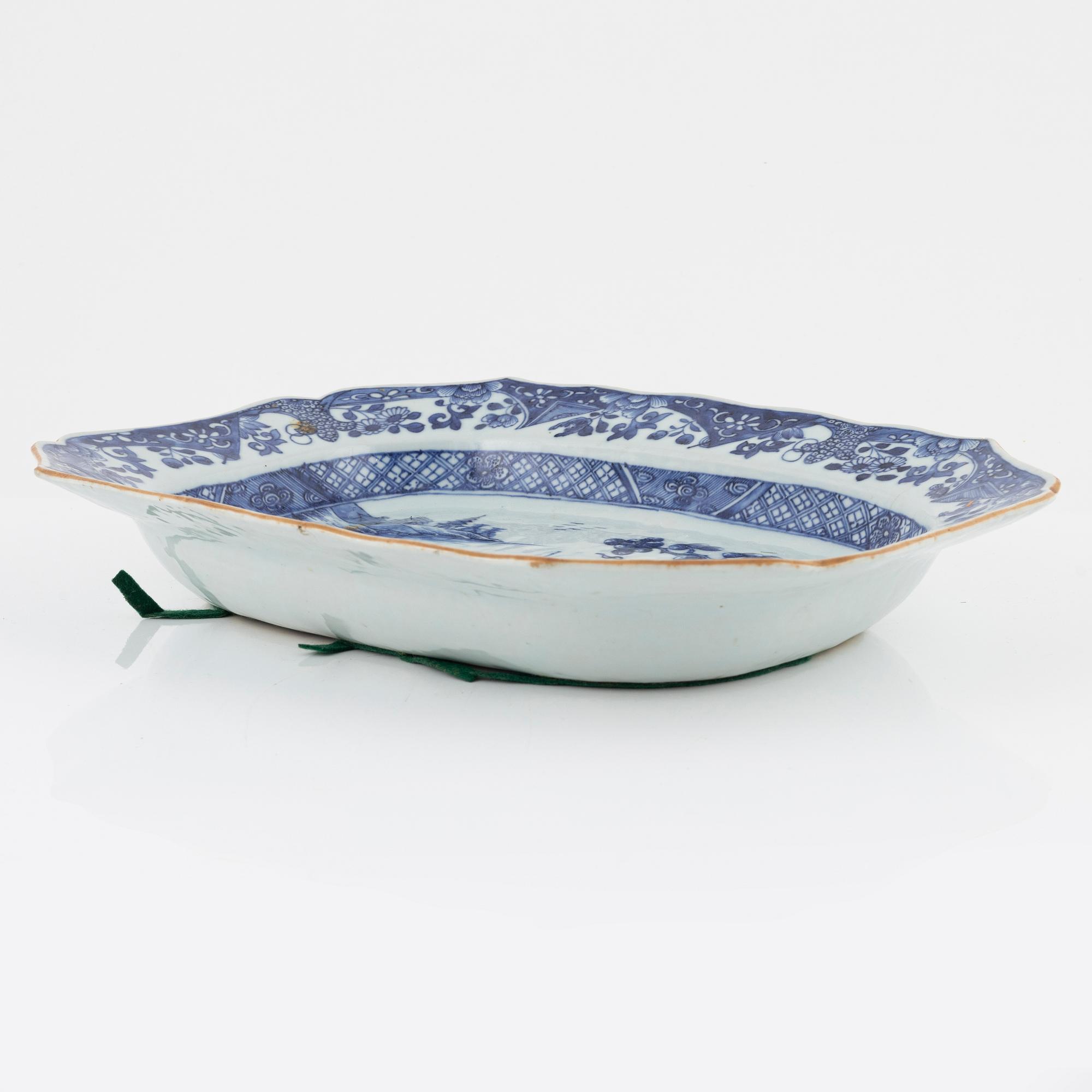 Stekfat, kompaniporslin, Kina, Qianlong (1736-95).