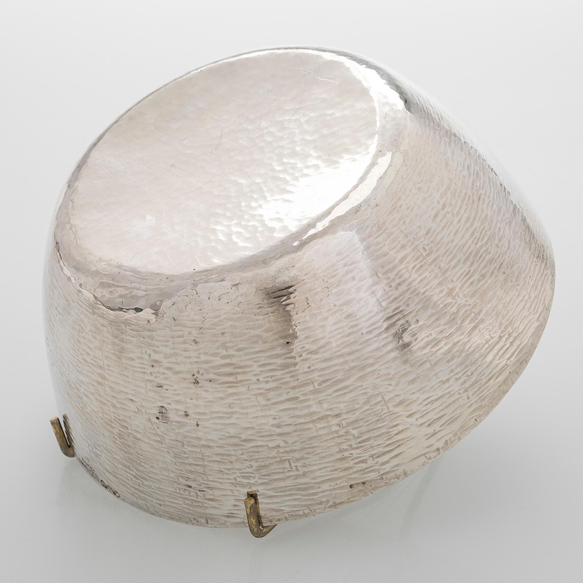 Tapio Wirkkala, A silver bowl, Kultakeskus Hämeenlinna 1965.