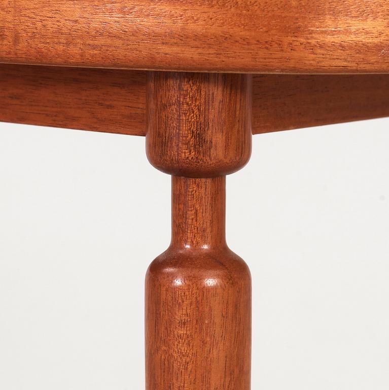 A Josef Frank mahogany table, Svenskt Tenn, model 921.