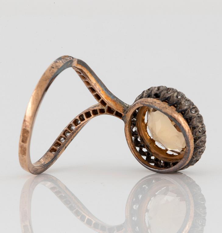 Fedor Lorie ring 14K guld och silver med en fasettslipad citrin.