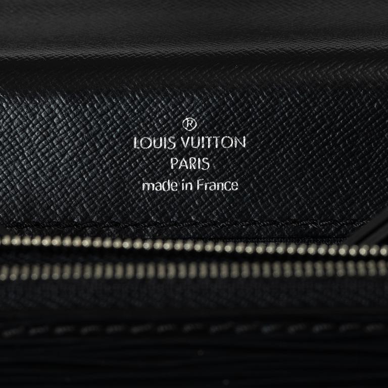 Louis Vuitton, Portfolio, "Neo Robusto", 2007.