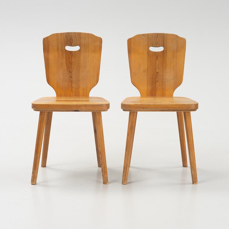 Göran Malmvall, a pinewood table and four chairs. Svensk Fur, mid 20th century.