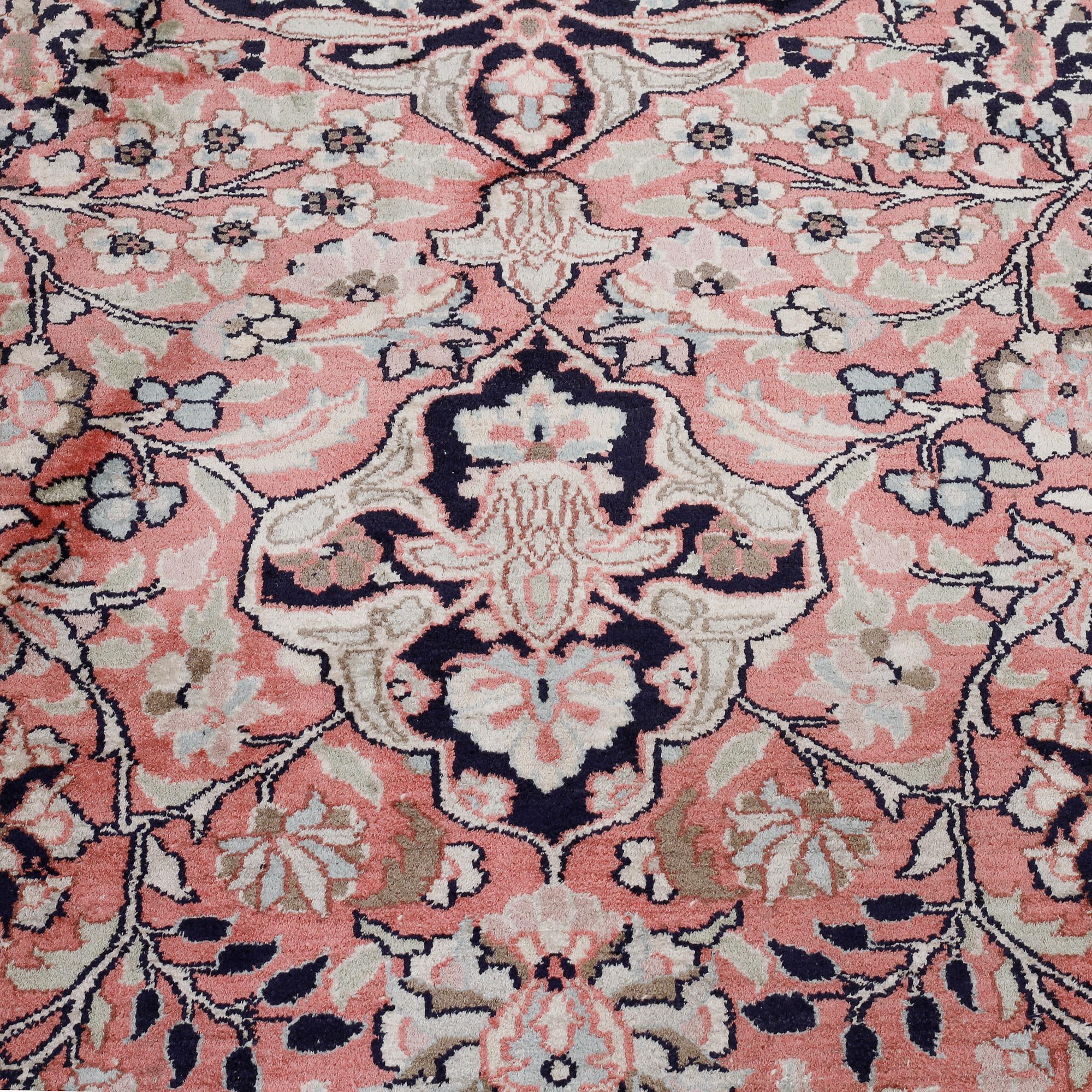 MATTA, Kashmir, old, 270 x 191 cm.