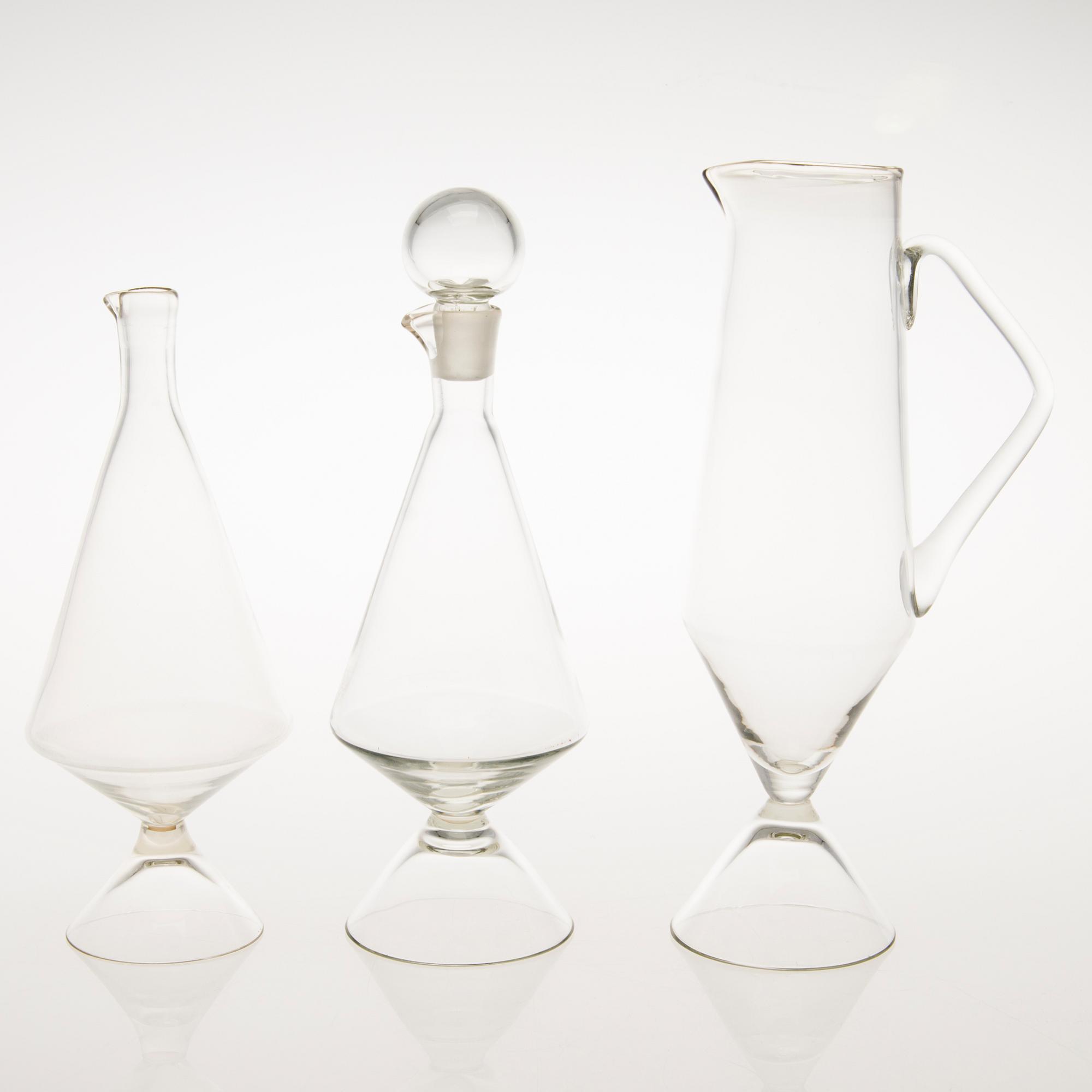 TAMARA ALADIN, KARAFFER, 3 st, glas, X-serien, Riihimäen Lasi 1961-64. Modellerna formgivna 1961.