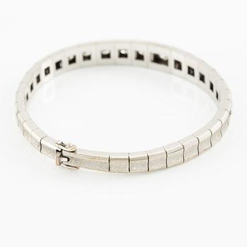 Armband 18K vitguld med runda briljantslipade diamanter.