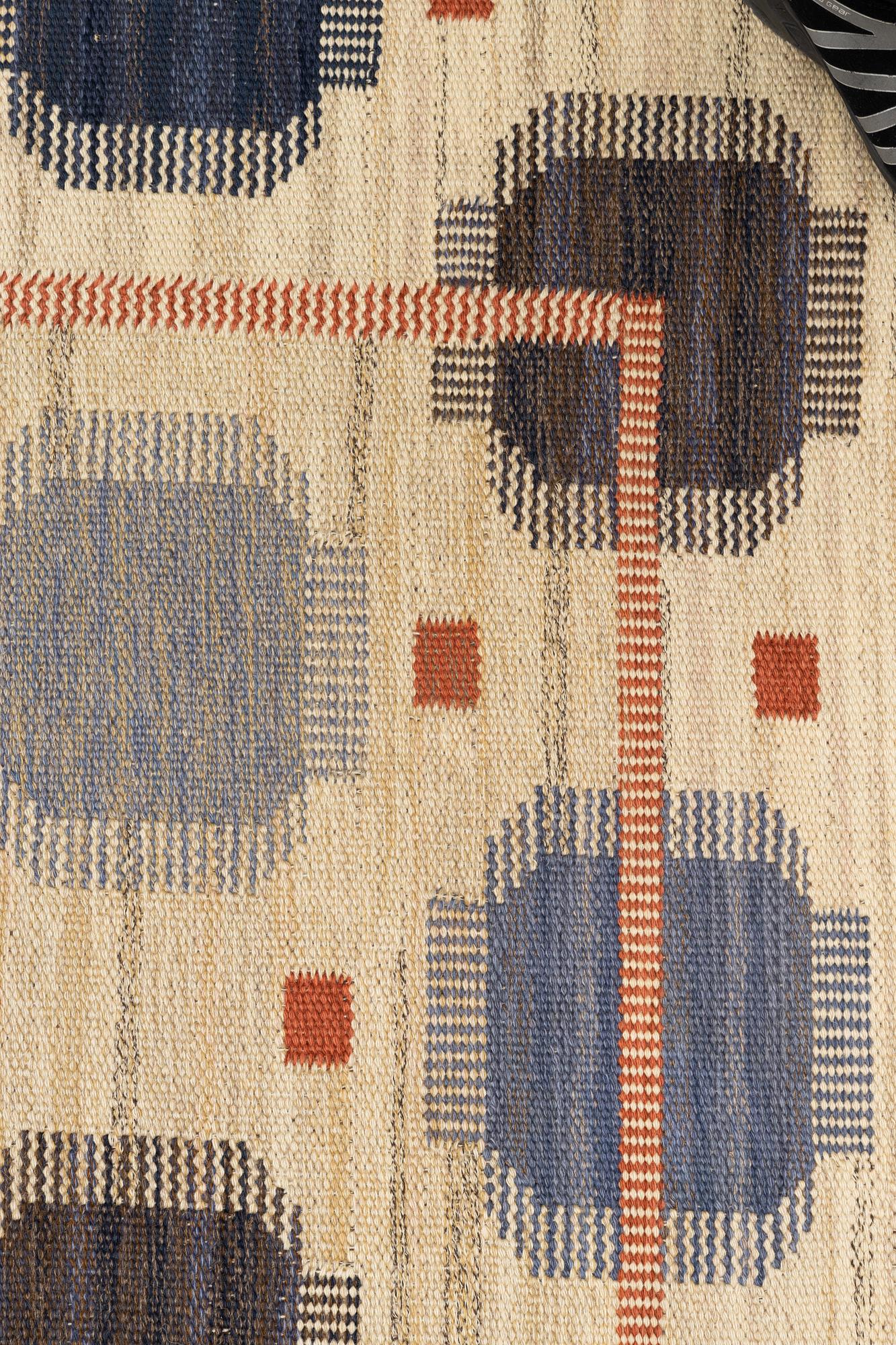 Märta Måås-Fjetterström, a carpet, "Blåplump", flat weave, ca 291 x 201 cm, signed AB MMF.