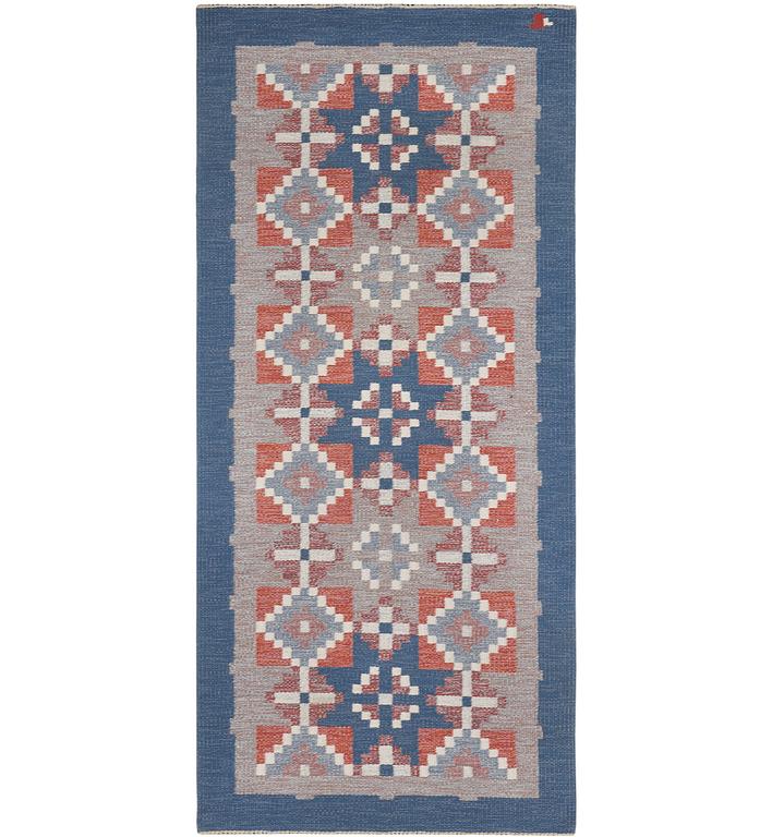 Erik Lundberg, a flat weave carpet, Vätexvaregården, Sweden, c. 227 x 97 cm.