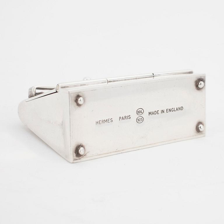 HERMÈS, a sterlingsilver pillcase.