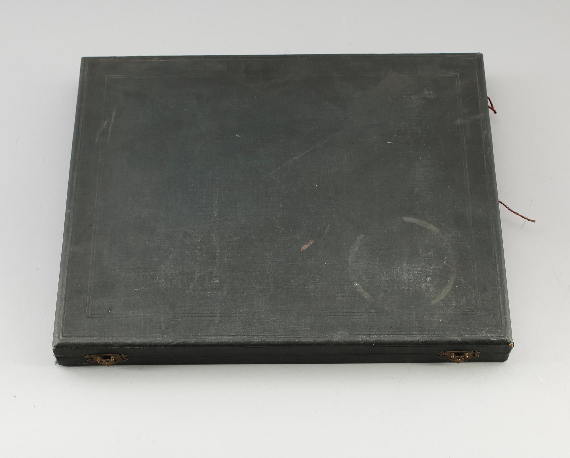SERVERINGS- OCH TRANCHERINGSBESTICK, 11 st, sannolikt Tyskland, 1800-talets andra hälft.