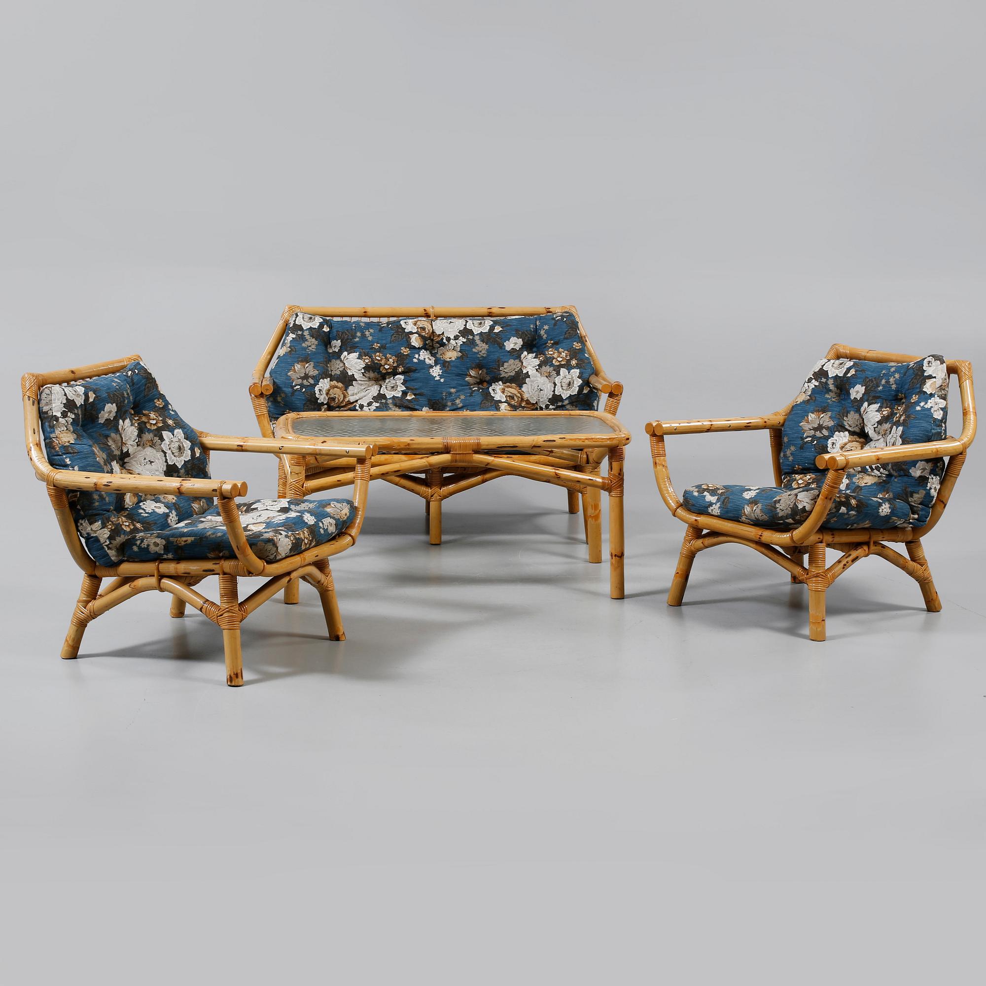 KORGMÖBEL, 4 delar, 1900-talets andra hälft.