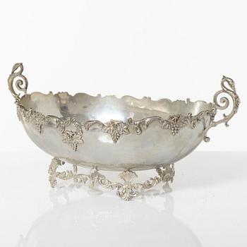 Jardiniere, silver, 1976.