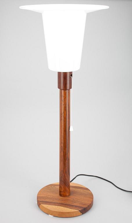 BORDSLAMPA, design Uno och Östen Kristiansson.