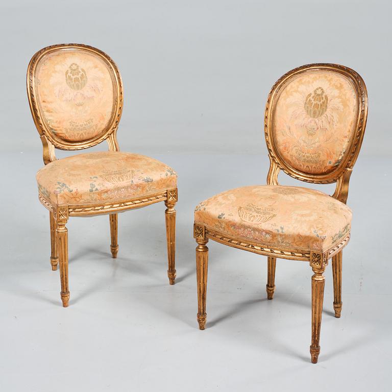 STOLAR, ett par, gustaviansk stil, 1900-talets första hälft.