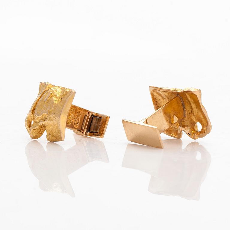 Björn Weckström, a pair of 14K gold 'Elephants' cufflinks, Lapponia 1970.