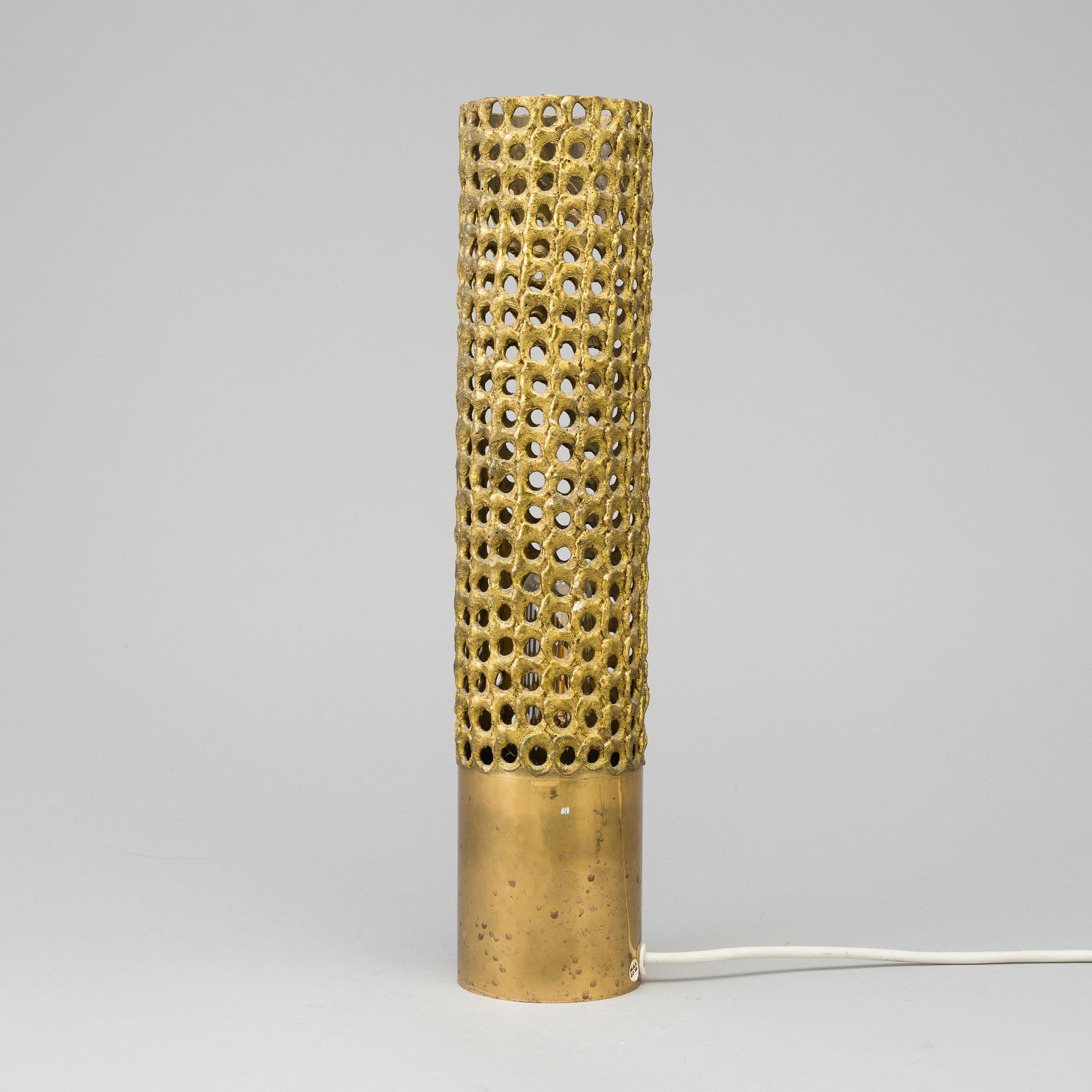 PIERRE FORSELL, table lamp, brass, Skultuna, second half of the 20th century.