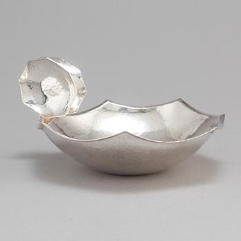 CLAËS E. GIERTTA. Skål, sterlingsilver, Stockholm 1974.