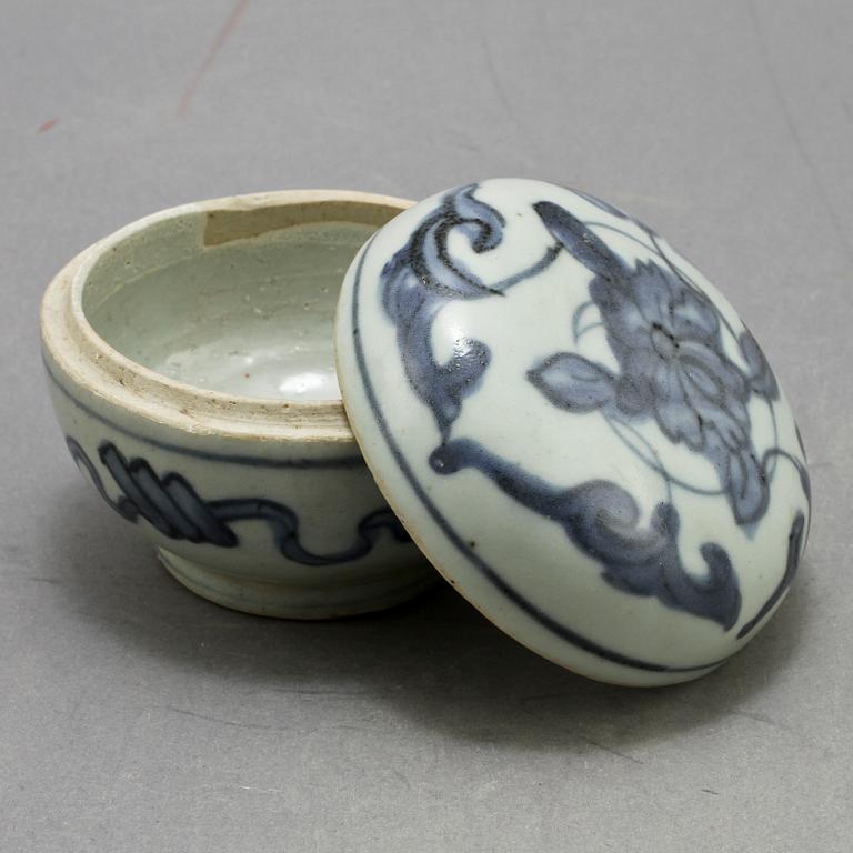 PARTI PORSLIN, 3 delar, Kina, 1700/1800-tal.