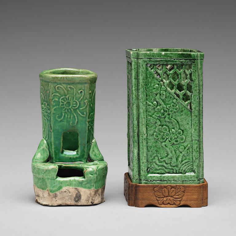 Two Chinese apple green glazed brush holders, Qing dynasty, 19th Century.