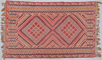 MATTA, Kelim, modern tillverkning, 250 x 165 cm.