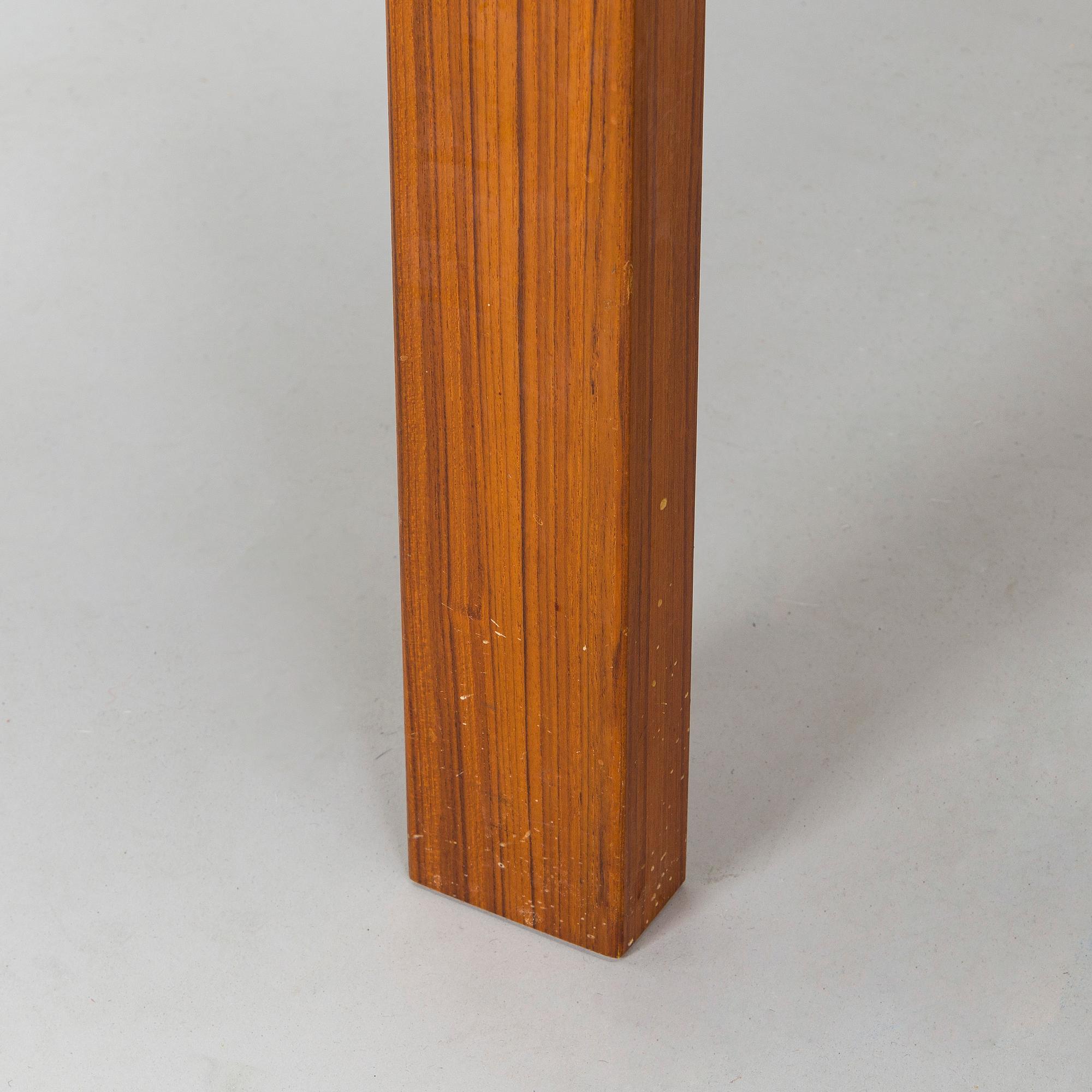 A mid-20th century dining table.