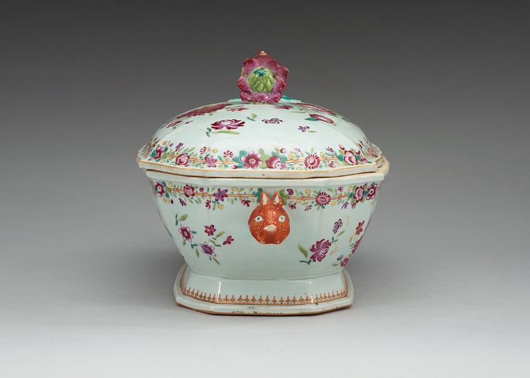 A famille rose tureen with cover, Qing dynasty, Qianlong (1736-95).