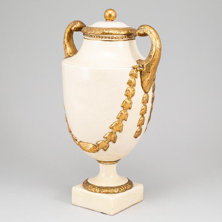 A Swedish cream ware vase with cover, circa 1800.