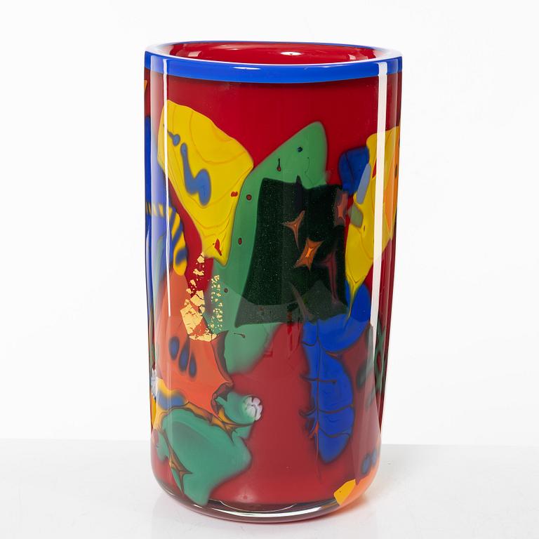Jan-Erik Ritzman, a glass vase, Transjö 2000.