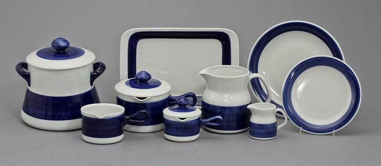 SERVISDELAR, 58 st, porslin, "Koka", Hertha Bengtsson, Rörstrand, 1956-1988.