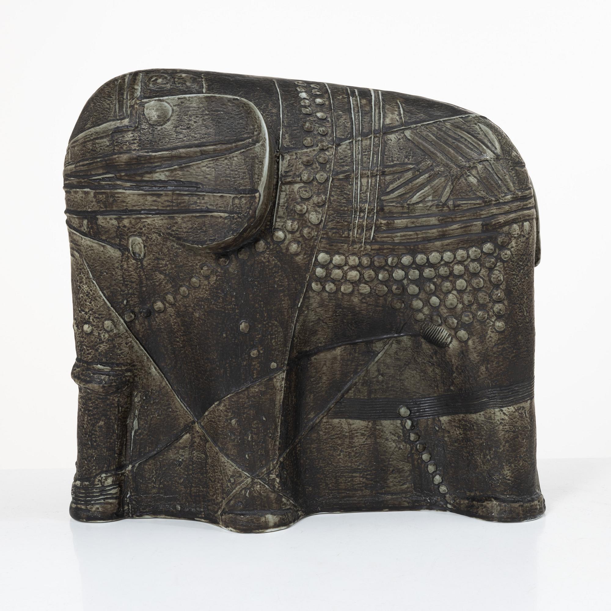 Bertil Vallien, Skulptur, elefant, ur "Terra"-serien, Rörstrand.