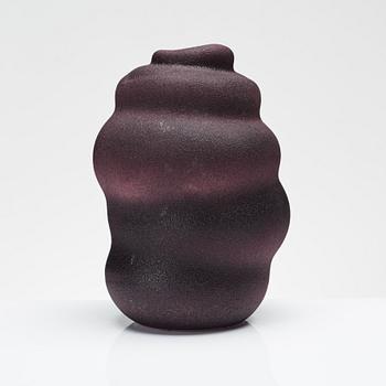 Per B. Sundberg, a unique glass vase, Orrefors 1998.