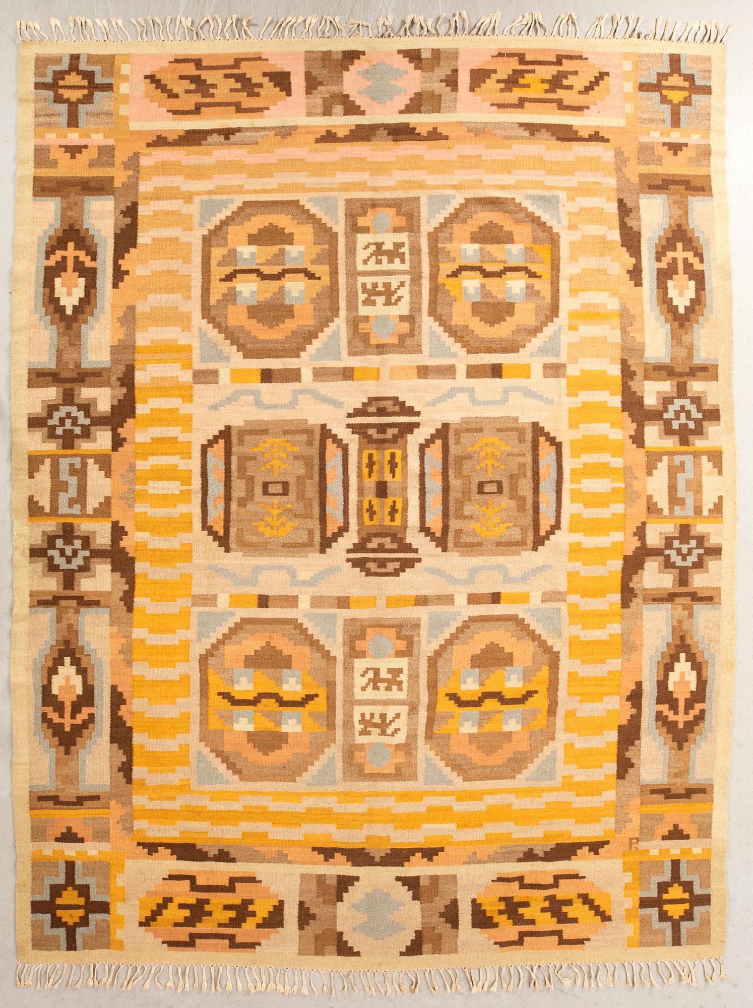 Matta rölakan 1930/40-tal  signerad, 380x255 cm.