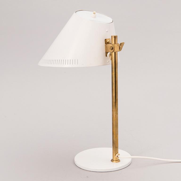 A mid 20th century table lamp '9227' for Idman, Finland.