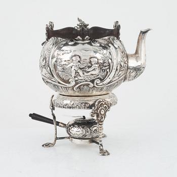 A German silver teapot on rechaud, mark of J.D. Schleissner & Söhne, Hanau, circa 1900.