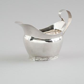 GRÄDDKANNA, silver, Anders Emanuel Blomqvist, Vadstena 1827. Vikt ca 143 gram.