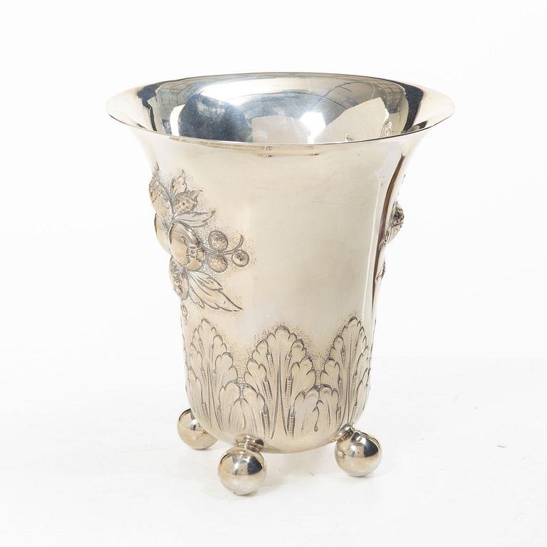 Ragnar Ericson, vase, silver, Baroque style, Malmö, 1942.