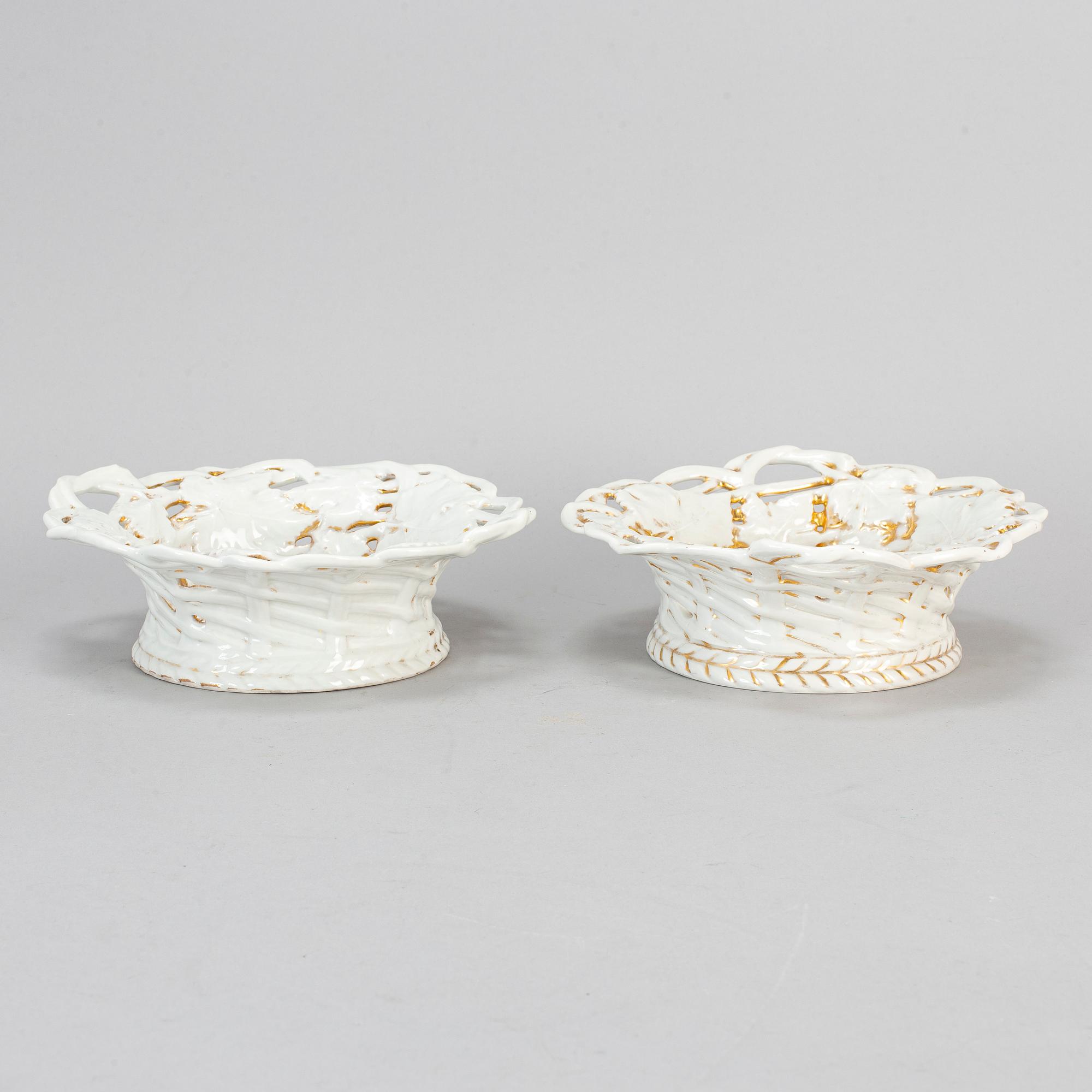 A pair of porcelain bowls, SPM (Schmeisser Porzellan Manufaktur), 19th century.