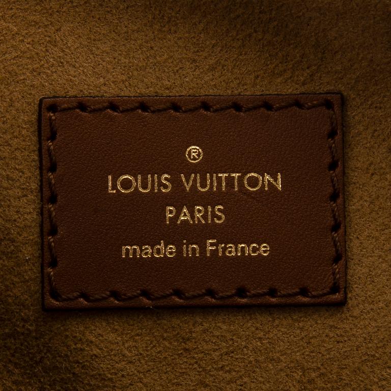 LOUIS VUITTON, Pallas MM Bag.