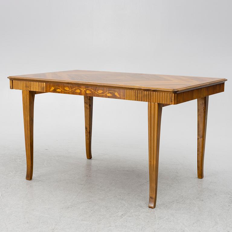 Dining table, Swedish Modern, 1930s/40s.