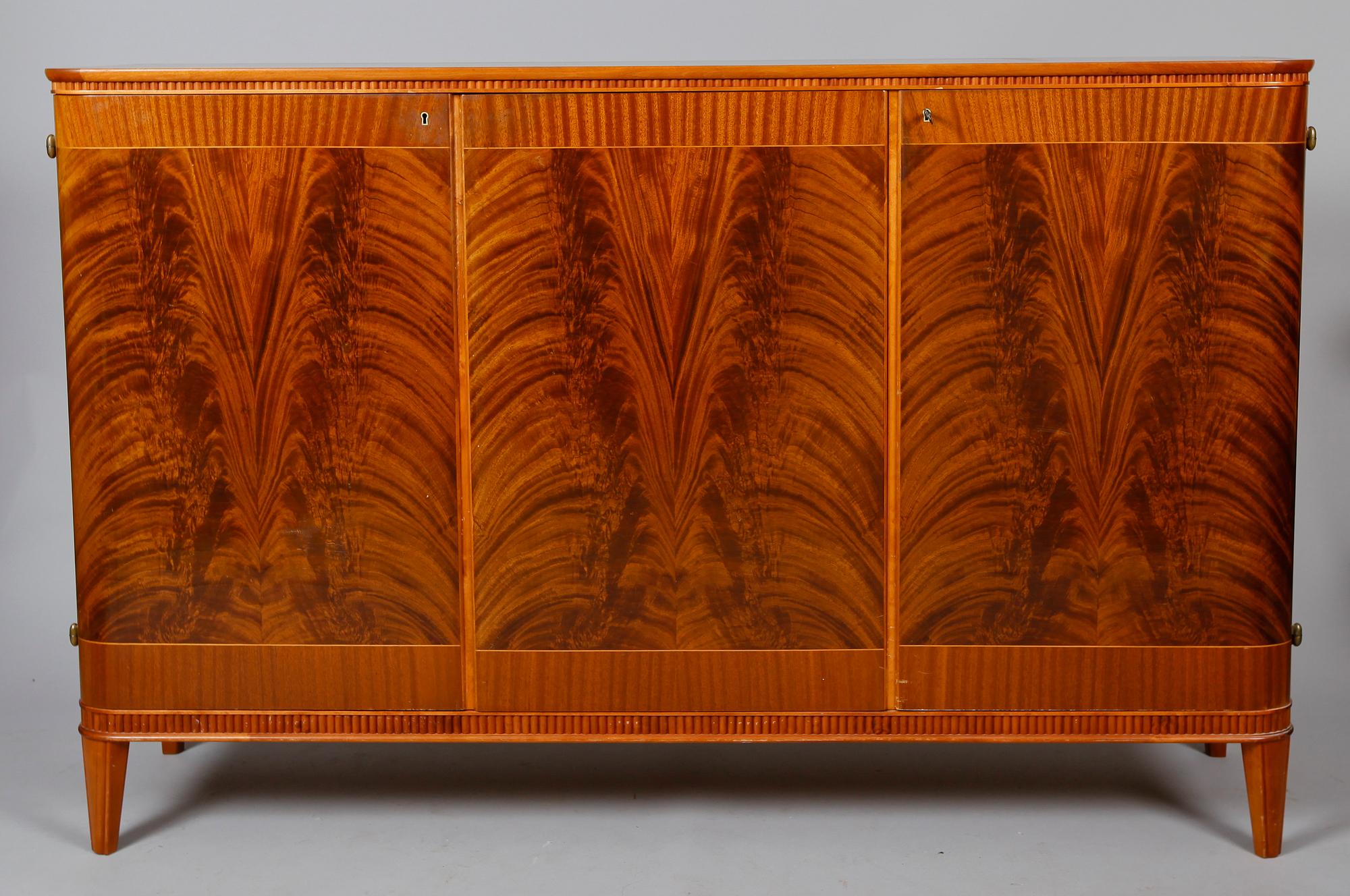 SIDEBOARD, AB Carlsson & Reicke, Stockholm, 1900-talets mitt.