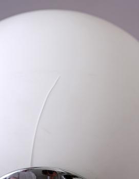 BORDSLAMPA, metall och glas, 1900-talets andra hälft.